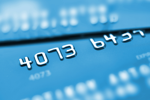 Quatro motivos para as lojas virtuais adotarem o cartão de débito